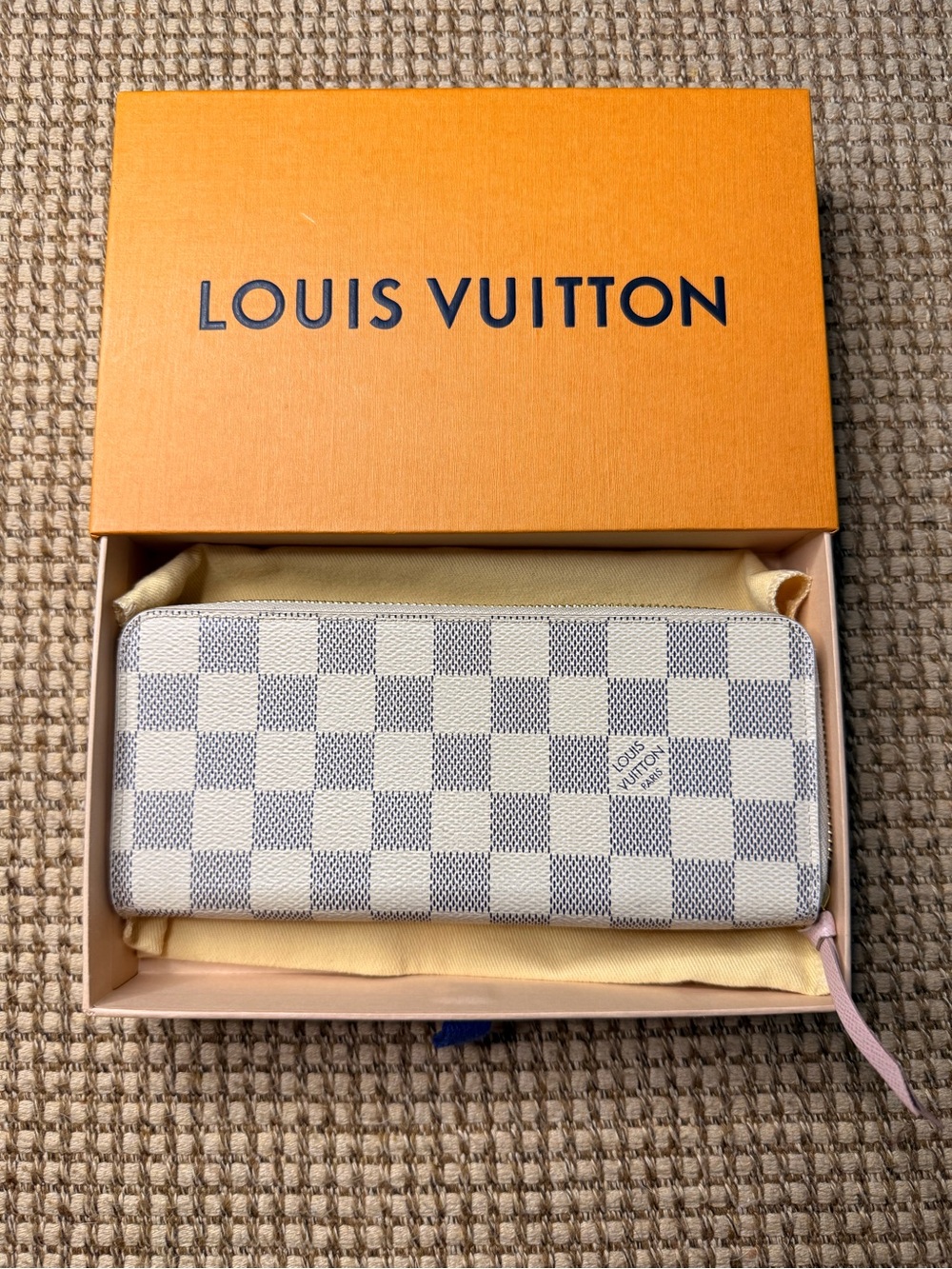Louis Vuitton Damier Azur Clémence Zippy Wallet- Ballerina pink interior
